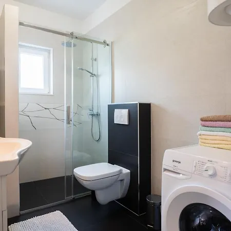 Andrea's アパート ザダル