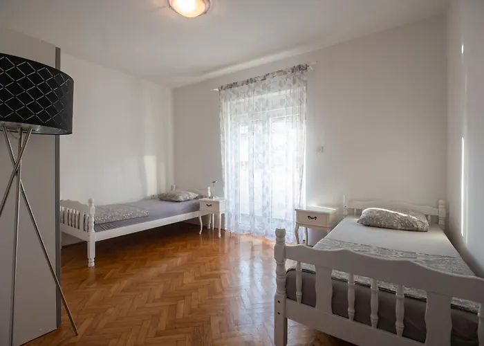 Andrea's Апартаменти Задар